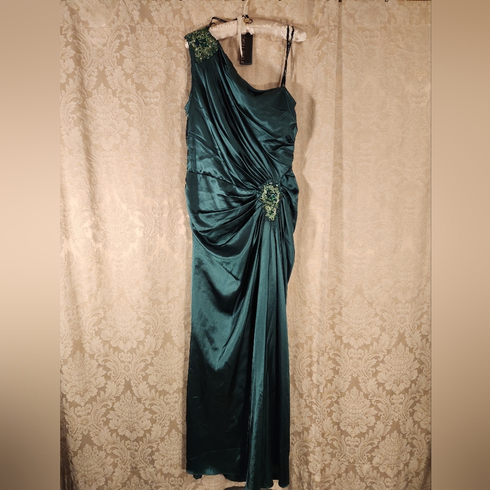 Tadashi Shoji Emerald Green Asymmetrical One Shoulder Cocktail Gown
